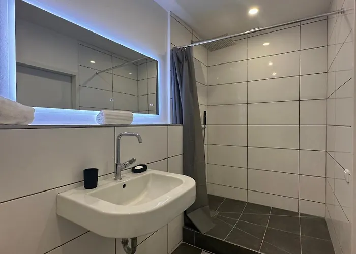 Modernes Am Dreilaendereck *