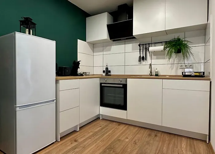 Modernes Am Dreilaendereck